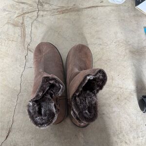 Natural Reflections Brown Ankle Boots with Faux Fur Lining